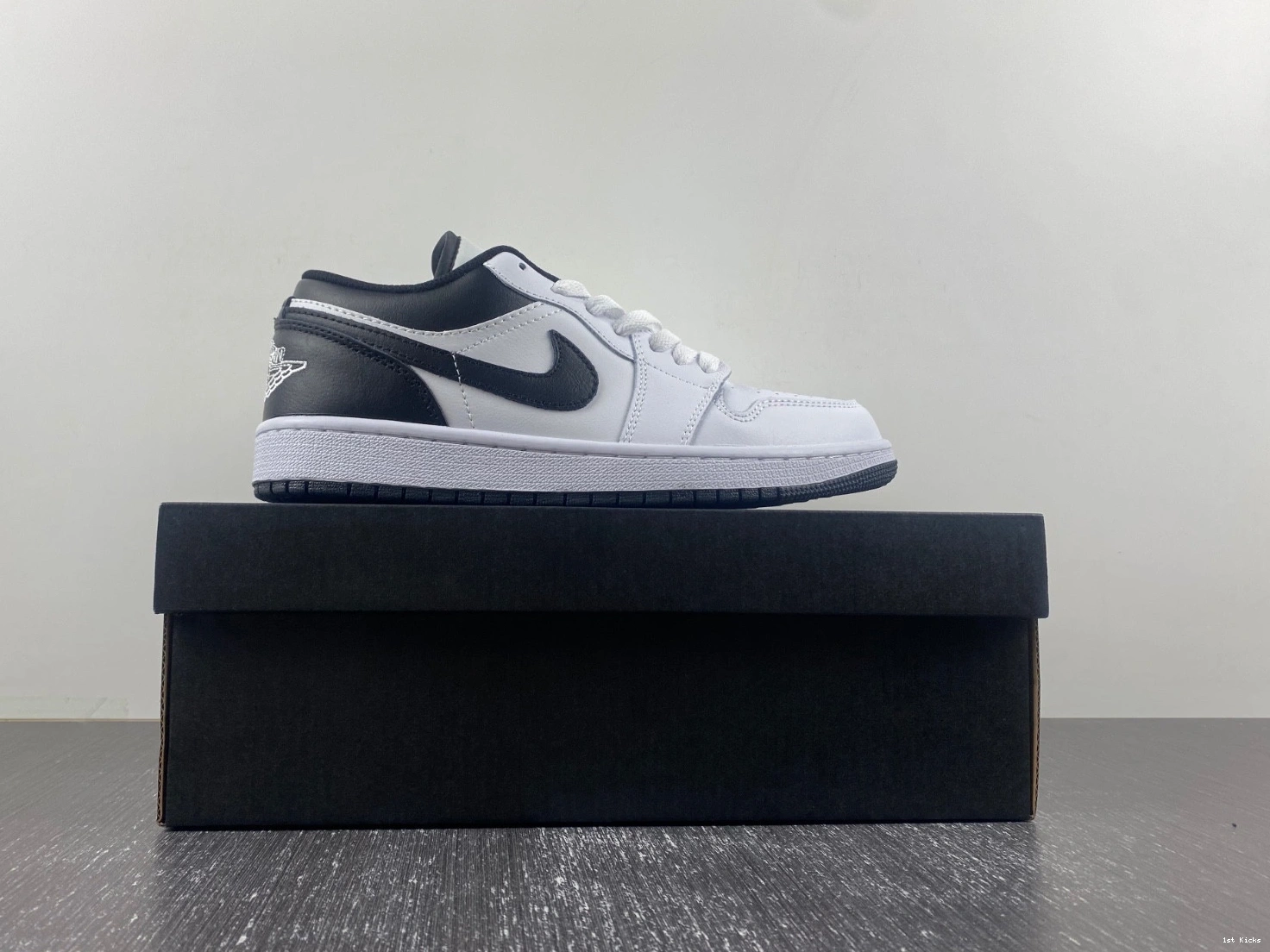 Black 1 553558-132 Low - Jordan White Men's 1028